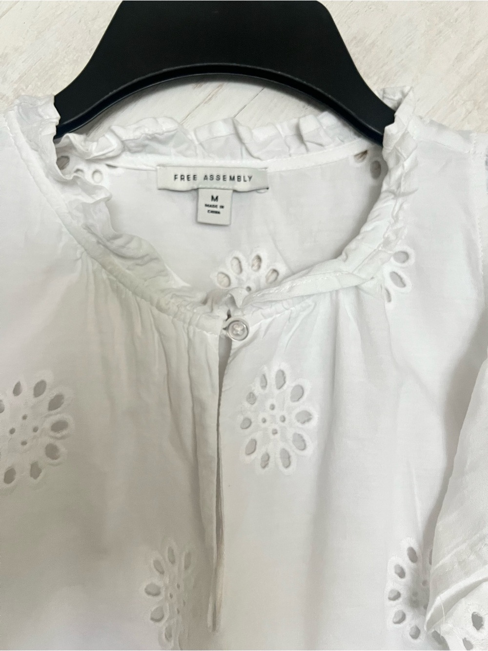 White Eyelet Ruffle Sleeve Top - Picture 2 of 4